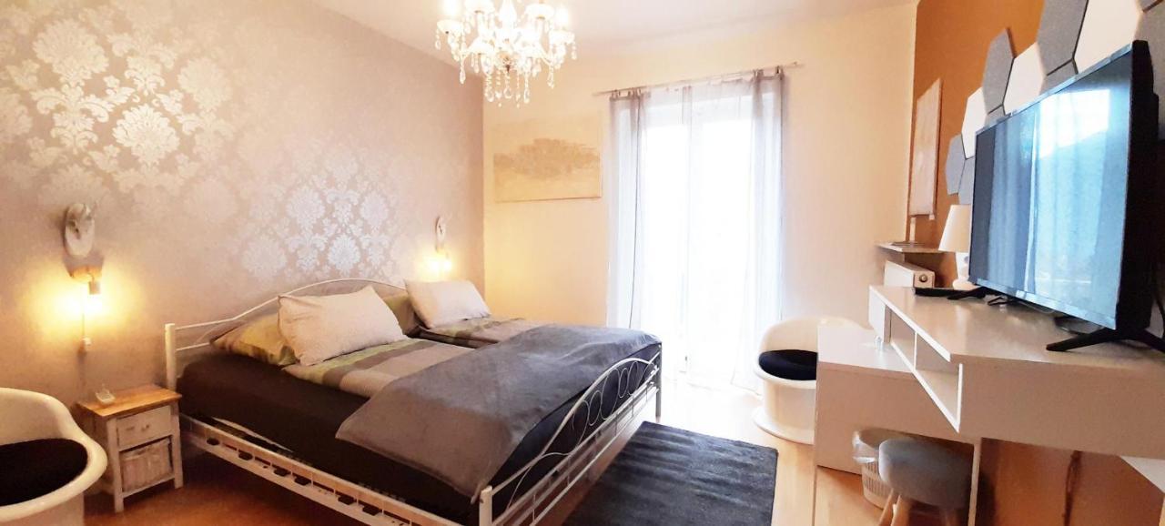 Home Suite Home Bed & Breakfast 梅拉诺 外观 照片